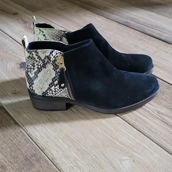 Eric Michael Booties 5.5 (36) - Picture 1 of 8